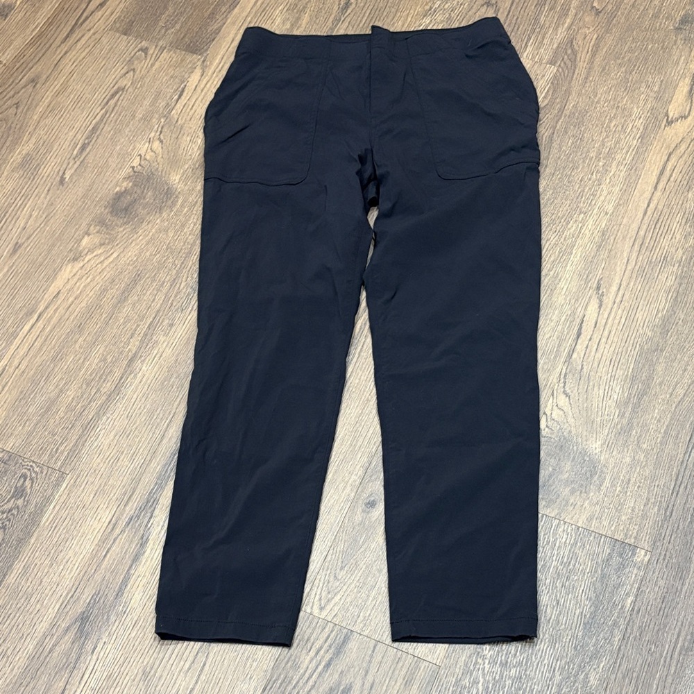 Eddie Bauer Women's black Joggers/trail pants